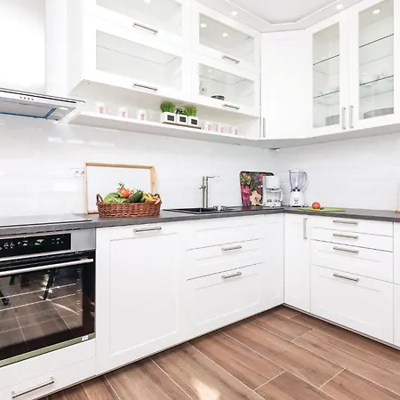 Apartment Lovely In With Kitchen Opatija